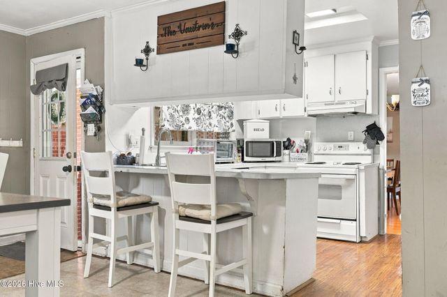 2101 Michelle Drive, Kinston, NC 28504