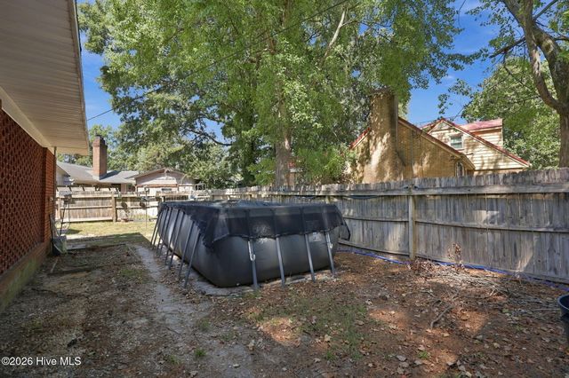 2101 Michelle Drive, Kinston, NC 28504