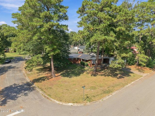 2101 Michelle Drive, Kinston, NC 28504
