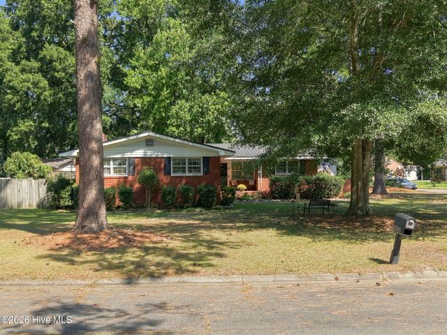 2101 Michelle Drive, Kinston, NC 28504