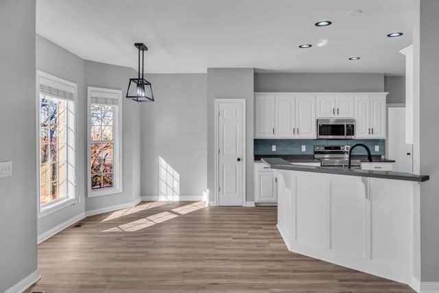 5504 Brookshire Dr, Nashville, TN 37211