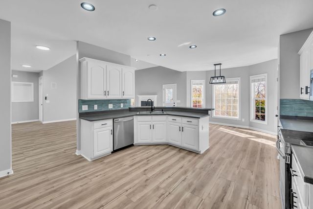 5504 Brookshire Dr, Nashville, TN 37211