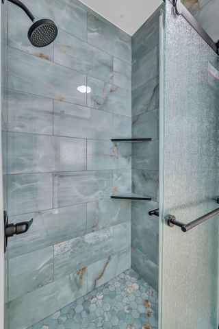 5504 Brookshire Dr, Nashville, TN 37211