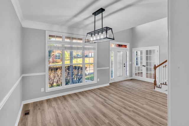 5504 Brookshire Dr, Nashville, TN 37211