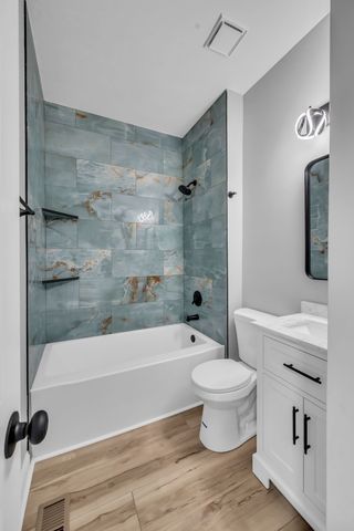 5504 Brookshire Dr, Nashville, TN 37211