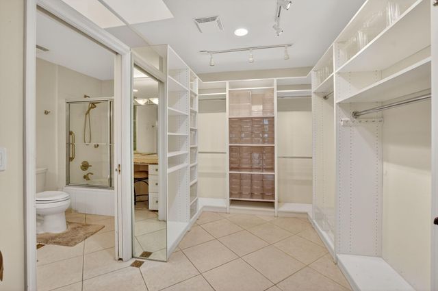 19830 Sawgrass Drive 301, Boca Raton, FL 33434