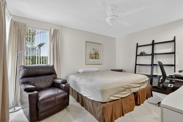 19830 Sawgrass Drive 301, Boca Raton, FL 33434