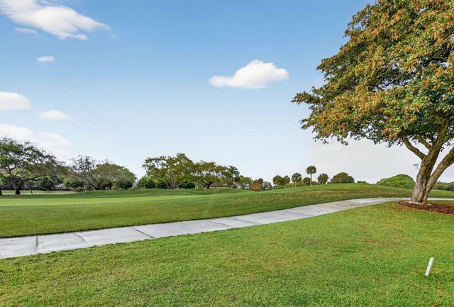 19830 Sawgrass Drive 301, Boca Raton, FL 33434