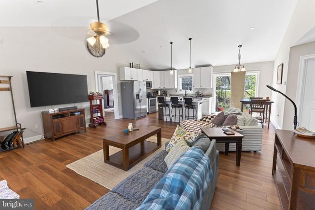 313 EDMONSON LN, East New Market, MD 21631