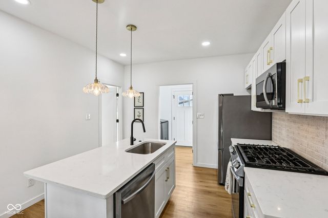 1917 Hoyt Avenue, Indianapolis, IN 46203