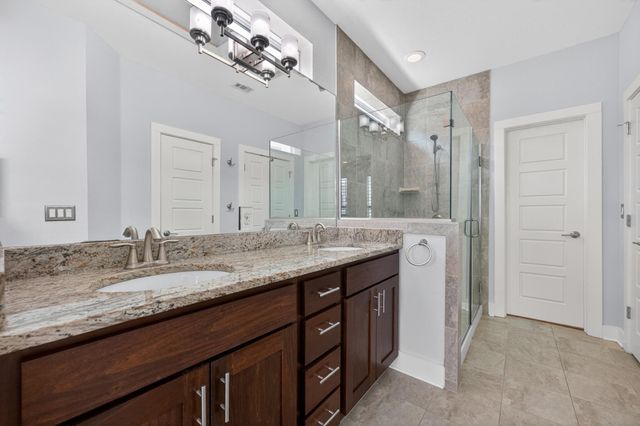 2005 Sager DR 271C, Austin, TX 78741