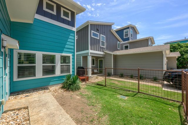 2005 Sager DR 271C, Austin, TX 78741