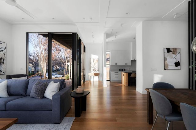 2001 Forest TRL, Austin, TX 78703