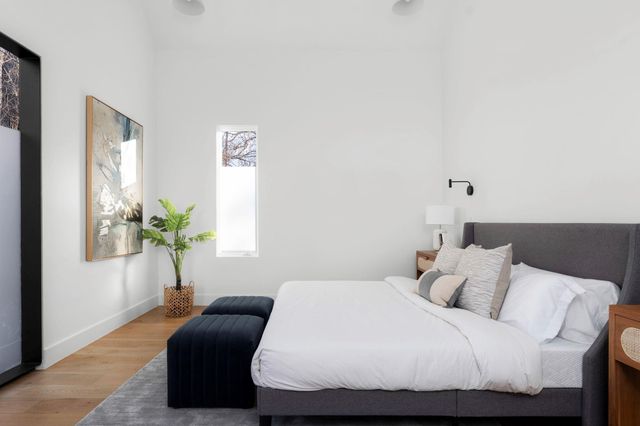 2001 Forest TRL, Austin, TX 78703