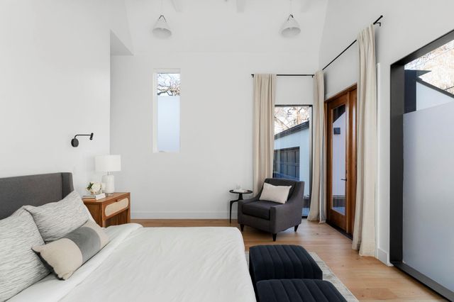 2001 Forest TRL, Austin, TX 78703