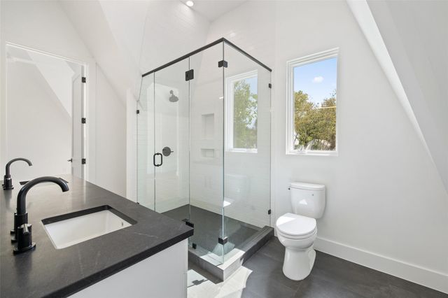 2001 Forest TRL, Austin, TX 78703