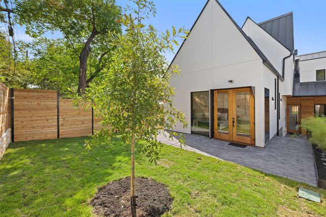 2001 Forest TRL, Austin, TX 78703