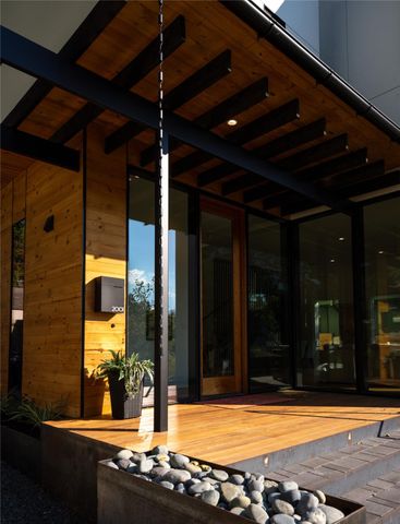 2001 Forest TRL, Austin, TX 78703