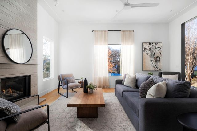 2001 Forest TRL, Austin, TX 78703