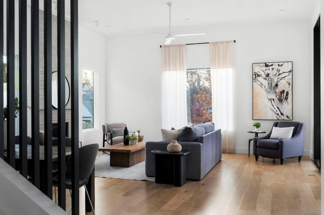 2001 Forest TRL, Austin, TX 78703