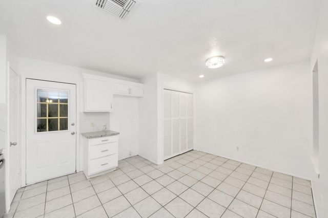 1015 Stoneleigh Court, Tomball, TX 77375