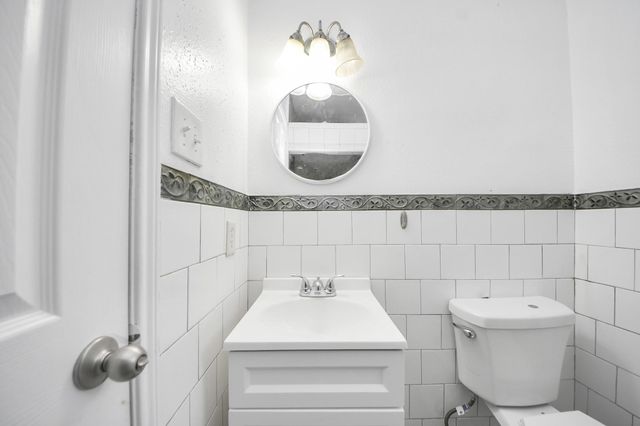 1015 Stoneleigh Court, Tomball, TX 77375