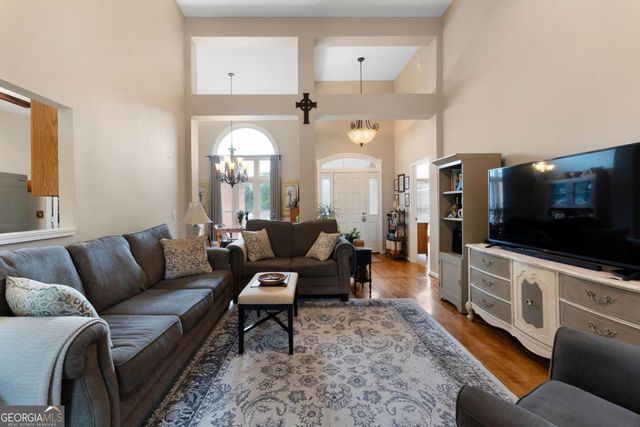 32 Shagbark Drive SW, Cartersville, GA 30120