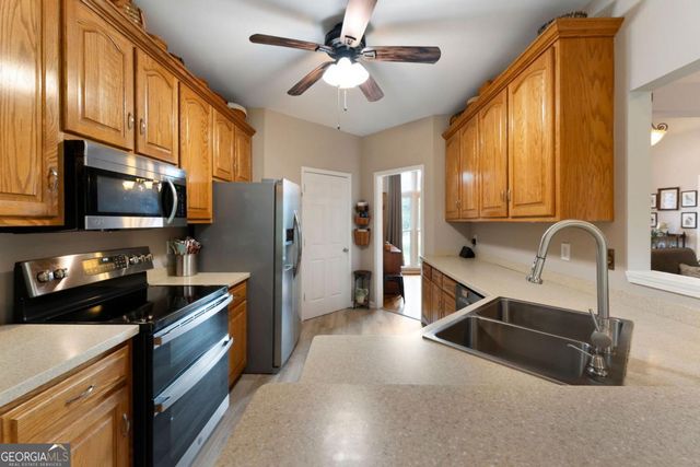 32 Shagbark Drive SW, Cartersville, GA 30120
