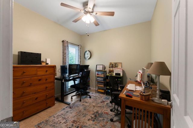 32 Shagbark Drive SW, Cartersville, GA 30120