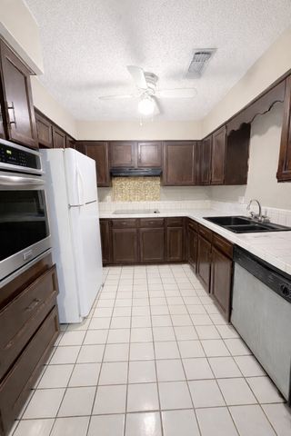 7609 Castillo Road, Fort Worth, TX 76112