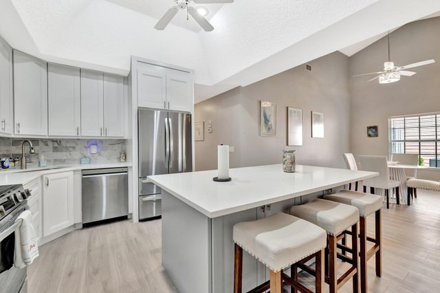 4059 Gator Trace Road, Fort Pierce, FL 34982