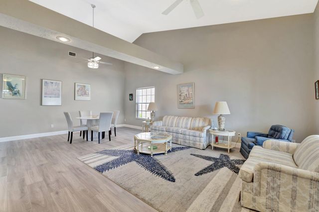 4059 Gator Trace Road, Fort Pierce, FL 34982