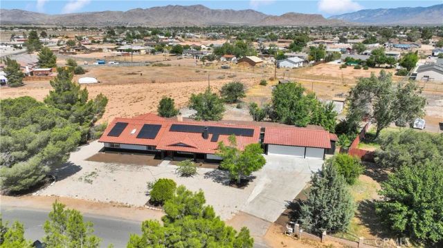 14855 Flathead Road, Apple Valley, CA 92307