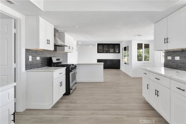 14855 Flathead Road, Apple Valley, CA 92307