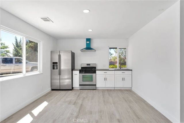 14855 Flathead Road, Apple Valley, CA 92307