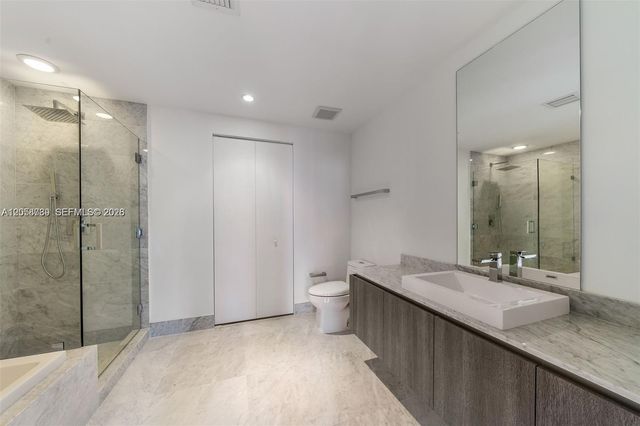 801 S Miami Ave 2302, Miami, FL 33130