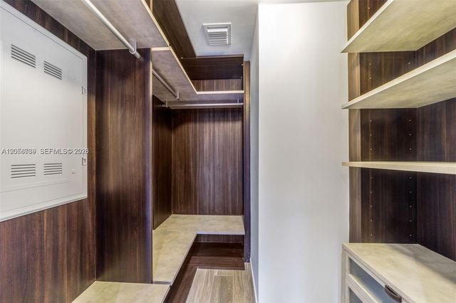 801 S Miami Ave 2302, Miami, FL 33130