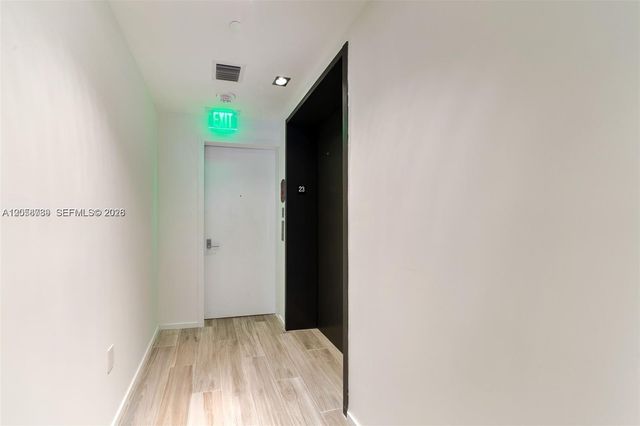 801 S Miami Ave 2302, Miami, FL 33130