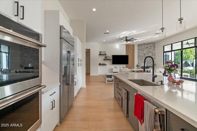 1161 E Birchwood Place, Chandler, AZ 85249