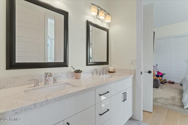 1161 E Birchwood Place, Chandler, AZ 85249