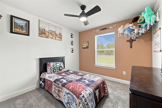 900 N Grand Avenue, Waxahachie, TX 75165