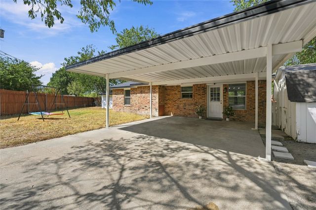 900 N Grand Avenue, Waxahachie, TX 75165