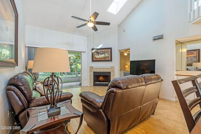 961 S Lakewood Ter Apt C, Port Orange, FL 32127