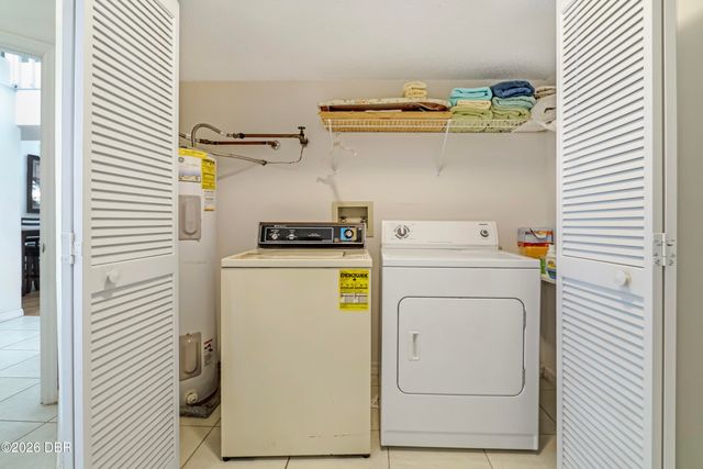 961 S Lakewood Ter Apt C, Port Orange, FL 32127