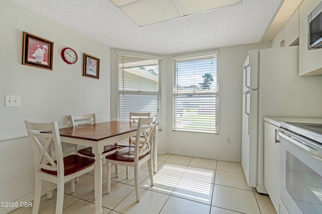 961 S Lakewood Ter Apt C, Port Orange, FL 32127