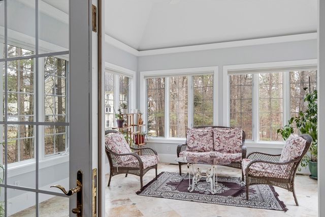 58 Buttrick Ln, Carlisle, MA 01741