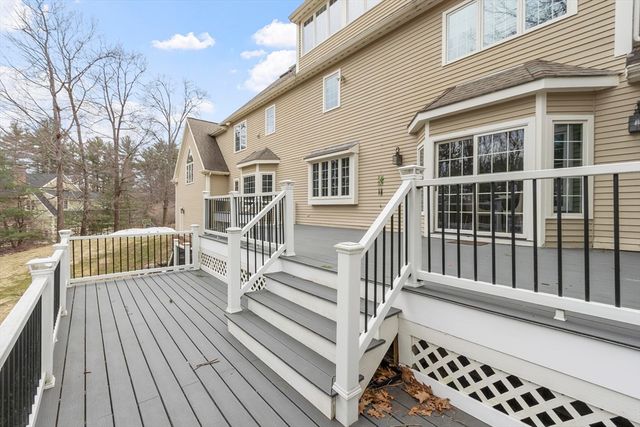 58 Buttrick Ln, Carlisle, MA 01741