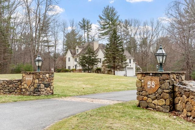 58 Buttrick Ln, Carlisle, MA 01741