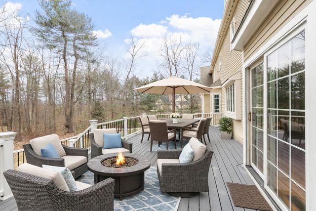 58 Buttrick Ln, Carlisle, MA 01741