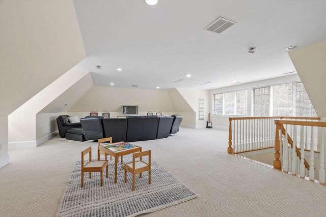 58 Buttrick Ln, Carlisle, MA 01741